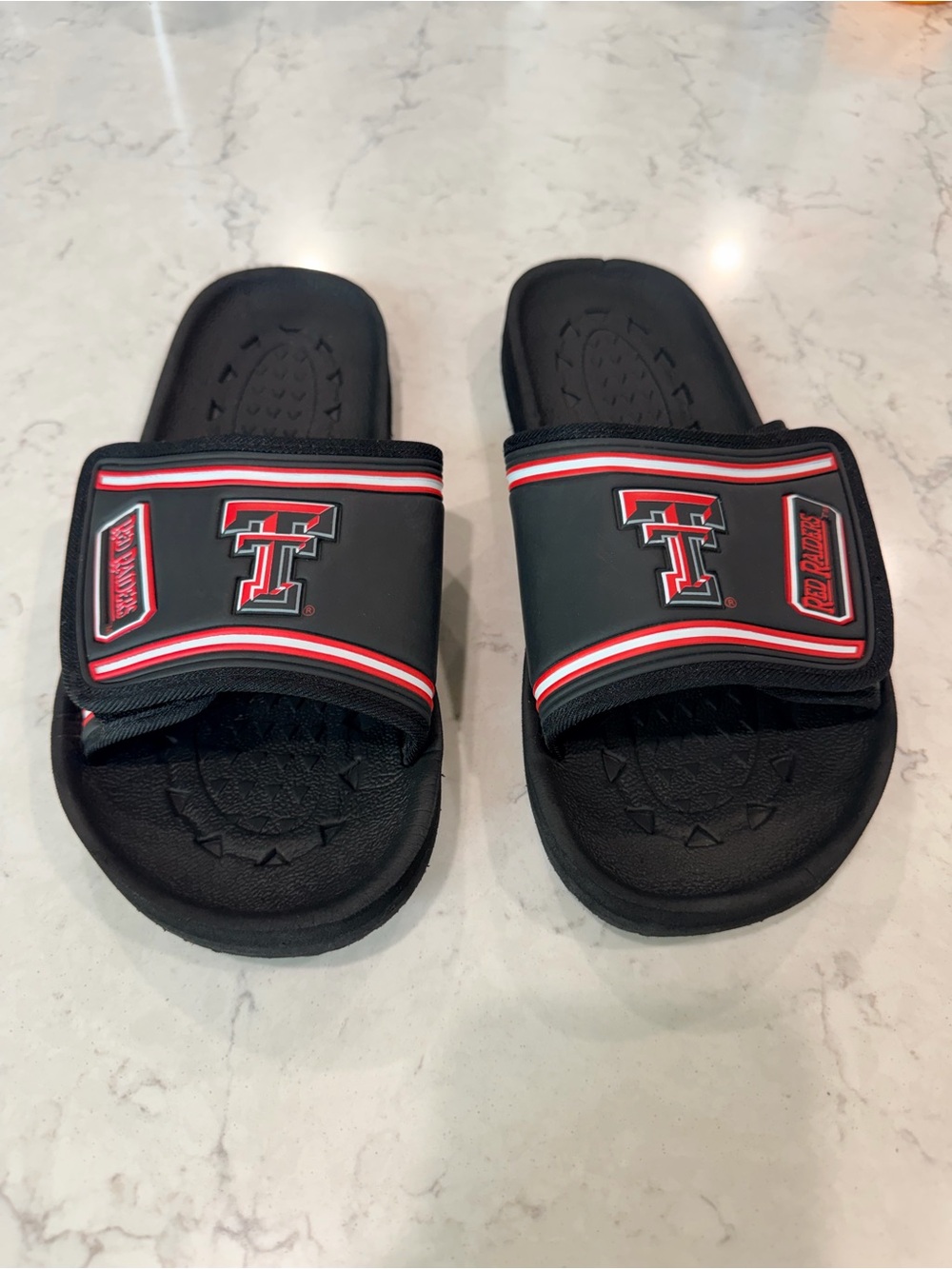 FOCO Texas Tech Red Raiders NCAA Men's Colorblock Big Logo Gel Slides!